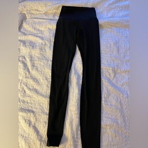 Lululemon aligns 28”